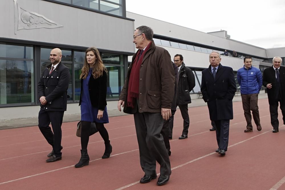 Visita institucional del Barça al Real Grupo Covadonga