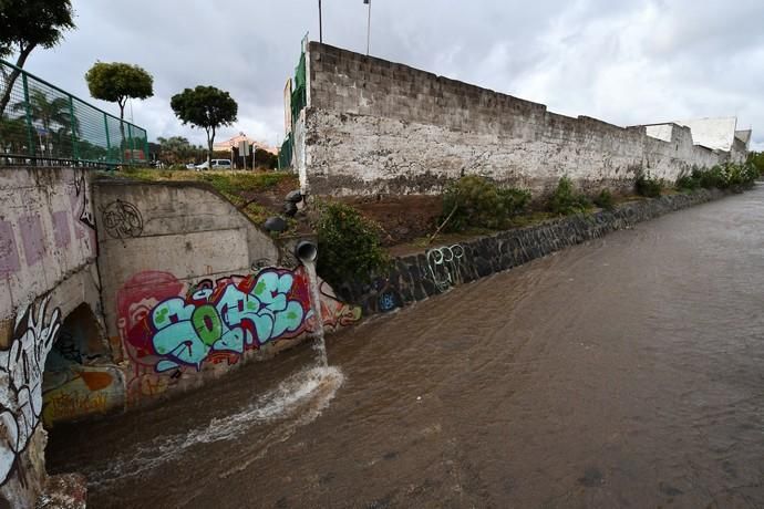 03/04/2019 VECINDARIO. SANTA LUCIA DE TIRAJANA.   Lluvia en Vecindario. Barranco de Balos. Fotógrafa: YAIZA SOCORRO.  | 03/04/2019 | Fotógrafo: Yaiza Socorro