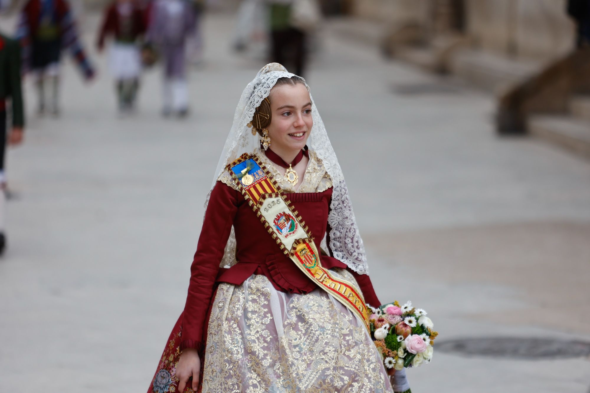 Falleras Mayores en la Ofrenda 2025. Día 17 (1/4)
