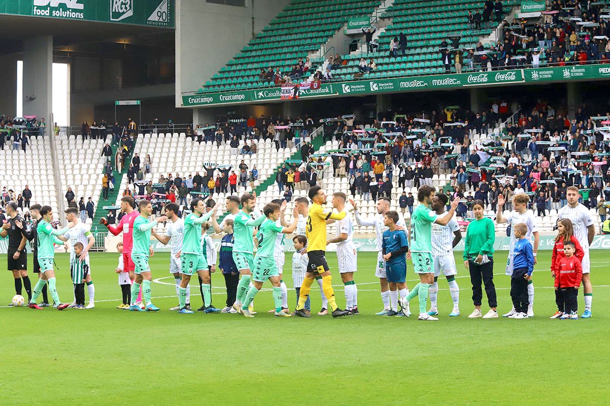 Las imágenes de la afición del Córdoba CF - Cultural Leonesa