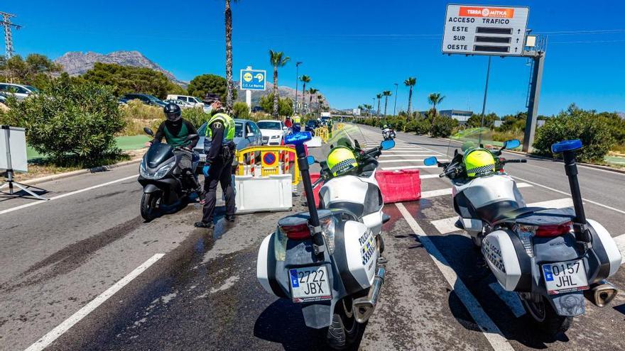 Benidorm refuerza los controles este puente para evitar desplazamientos a segundas residencias pese al coronavirus