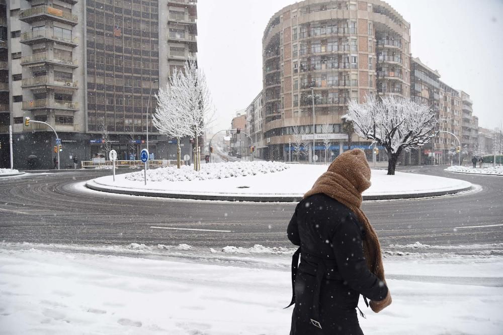 La neu arriba a Manresa