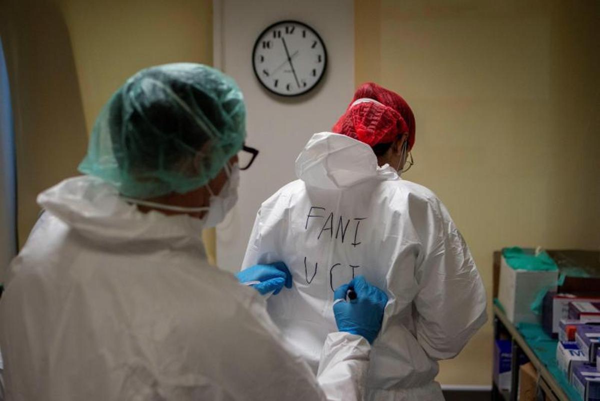 Dentro de la zona cero: “Ves el miedo a no despertar en los ojos de los pacientes”