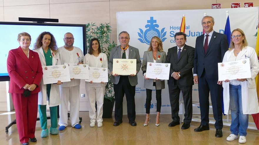 El Hospital San Juan de Dios recibe la Cruz a los Servicios Distinguidos del Consejo General de Relaciones Industriales