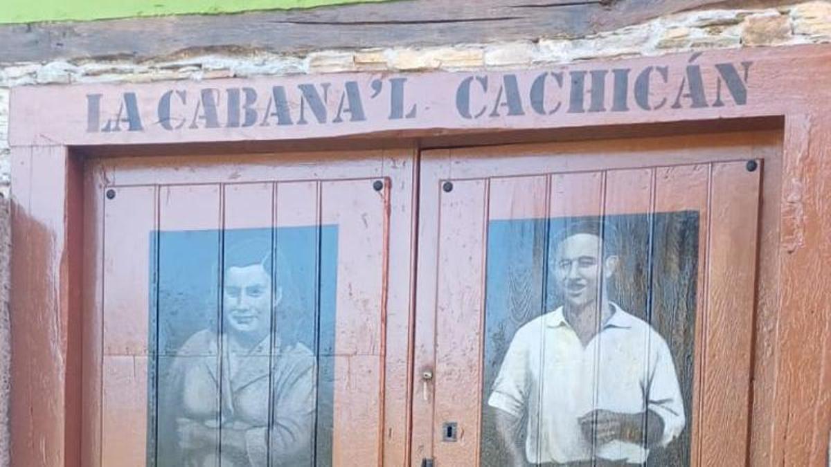Entrada a los apartamentos Cabana'l Cachicán.