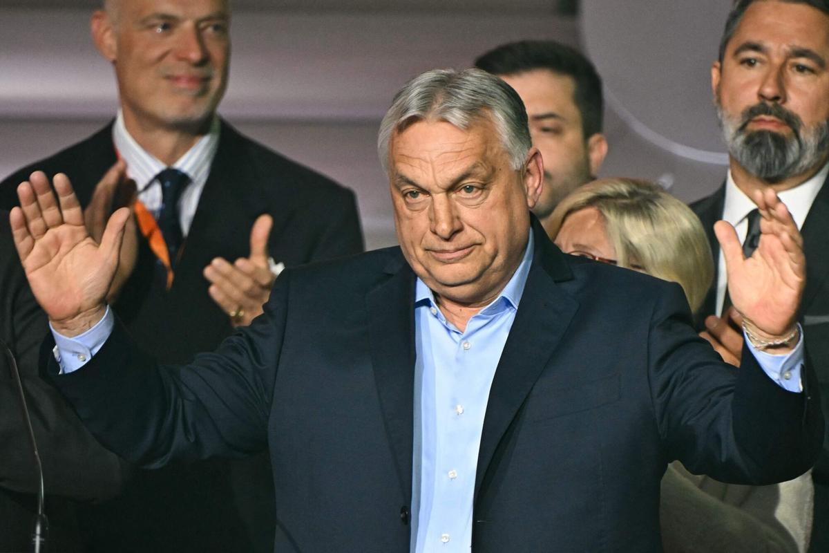 Viktor Orbán se dirige a sus simpatizantes y reconoce la derrota.