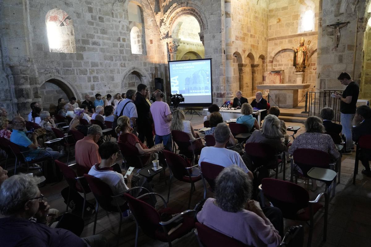 Curso de Verano "El románico, memoria viva de Europa" intervendrán el obispo, Fernando Valera, y el presidente del Real Instituto Universitario de Estudios Europeos del CEU San Pablo, Jaime Mayor Oreja.