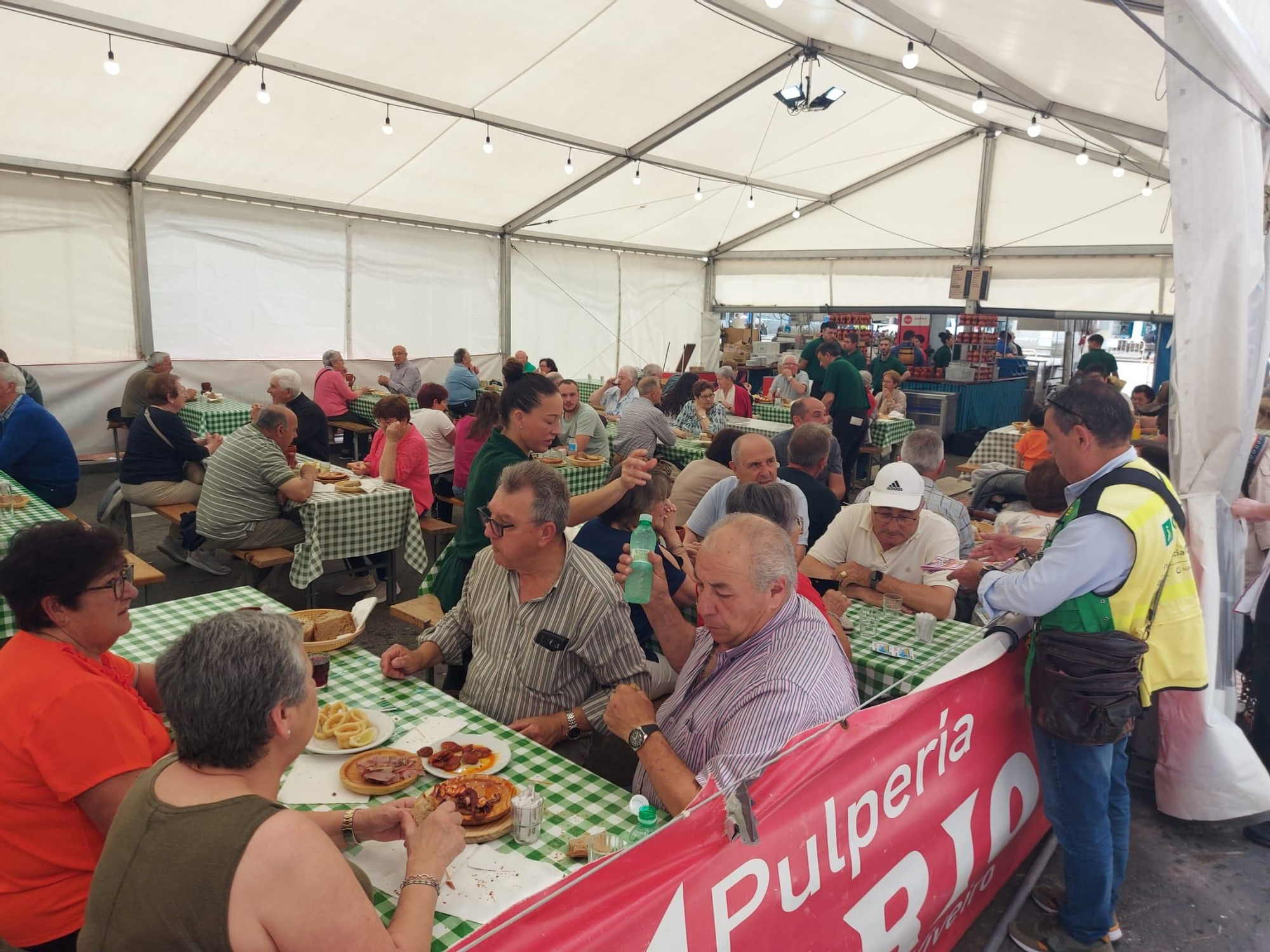 En imágenes: Así fue la primera jornada de la Feria de Muestras de Vegadeo