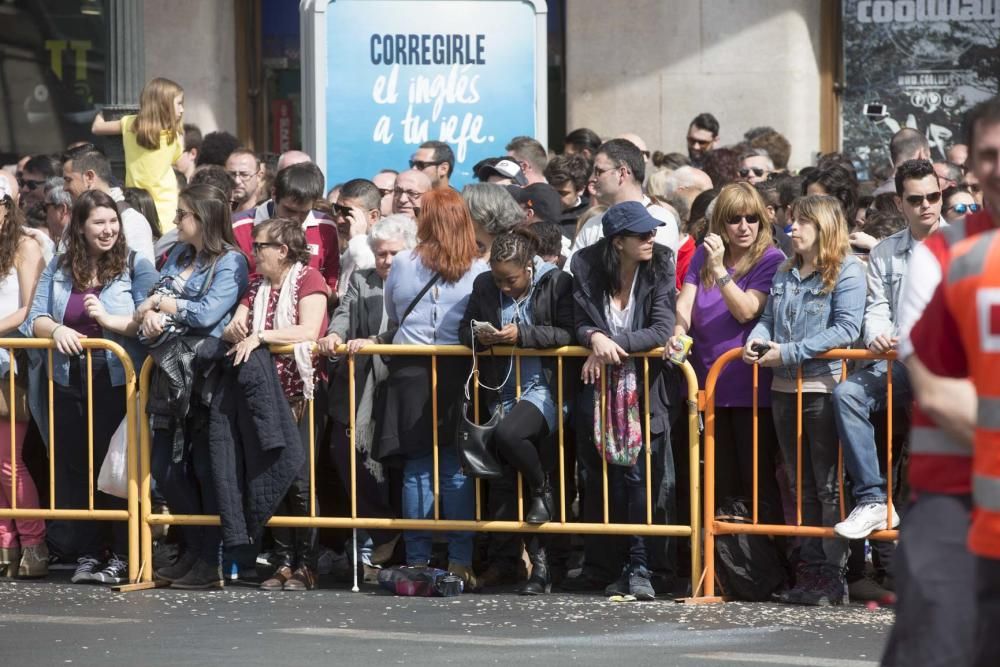 Búscate en la mascletà