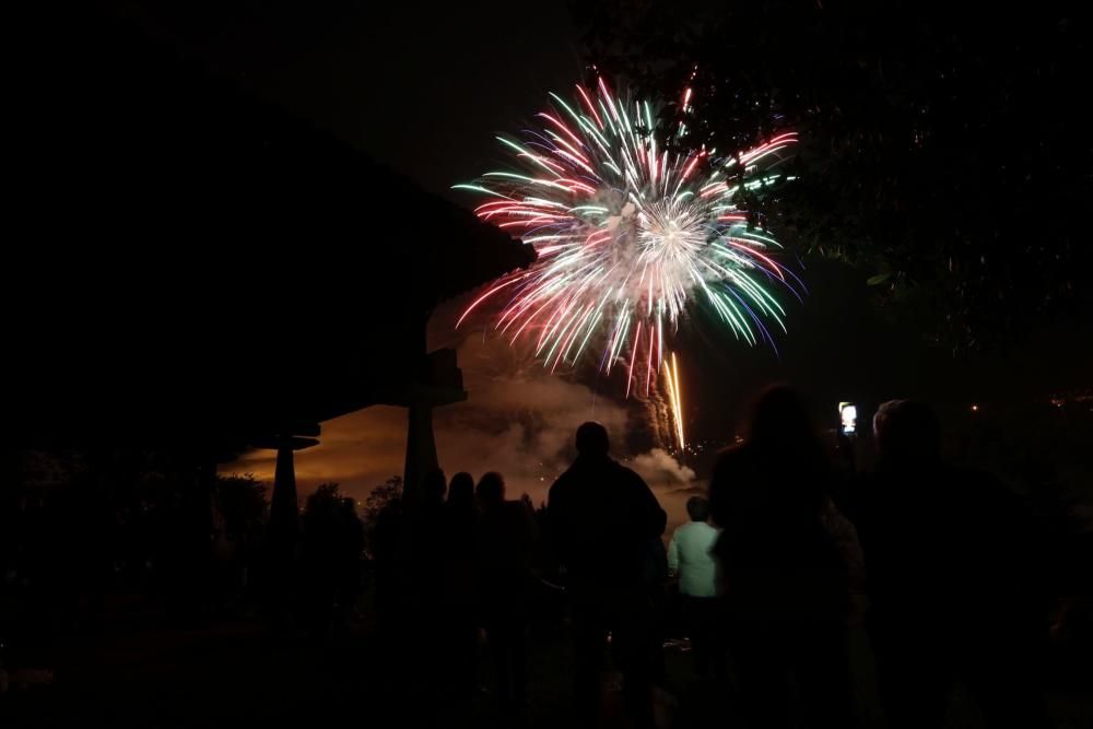 Noche de fuegos artificiales en San Mateo