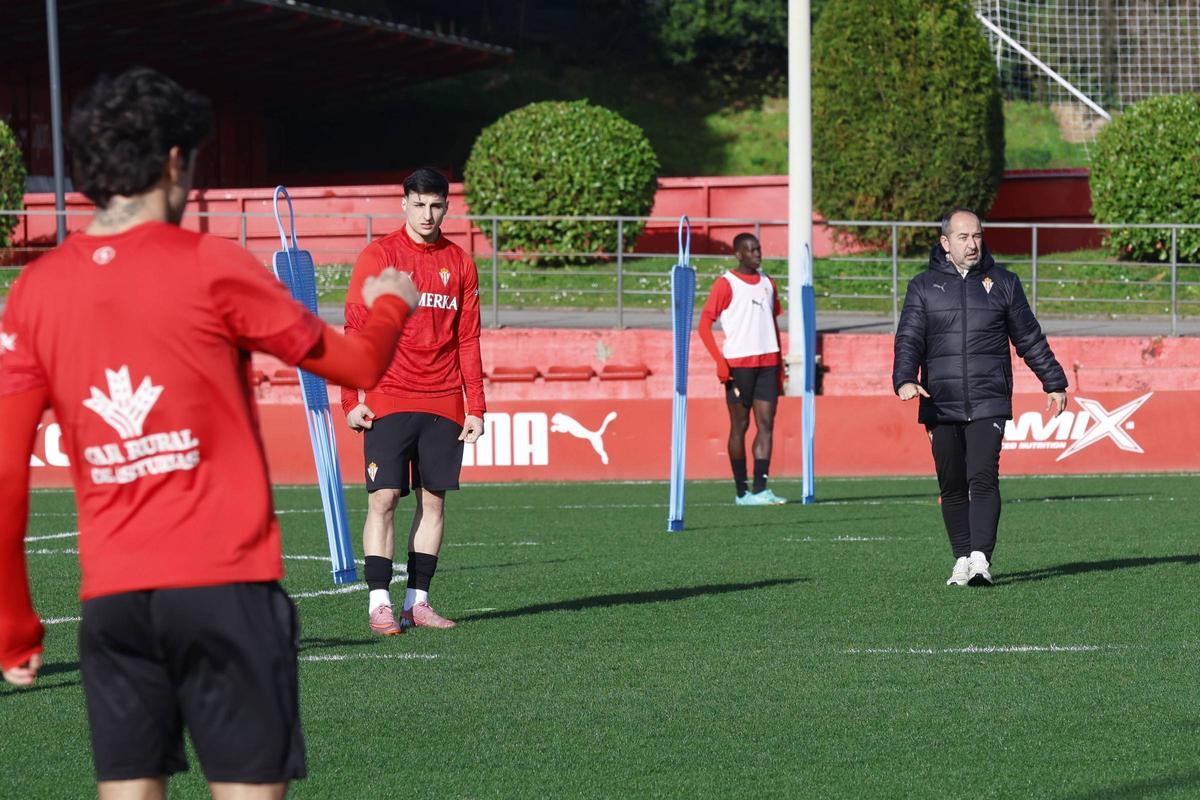 Entrenamiento del Sporting en Mareo.