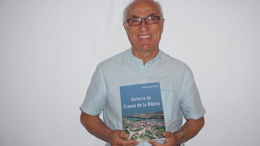 Cecilio Vidales presenta su sexto libro sobre Fresno de la Ribera