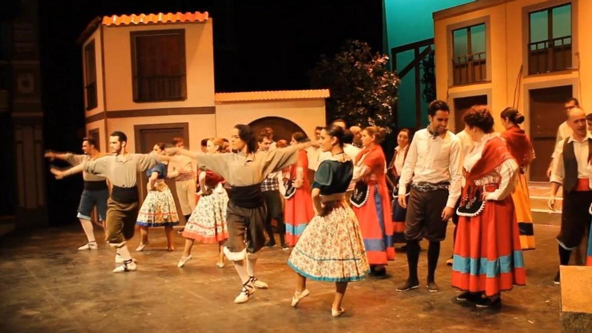 Una escena de 'La del Soto del Parral' en el montaje de Teatro Lírico Andaluz.