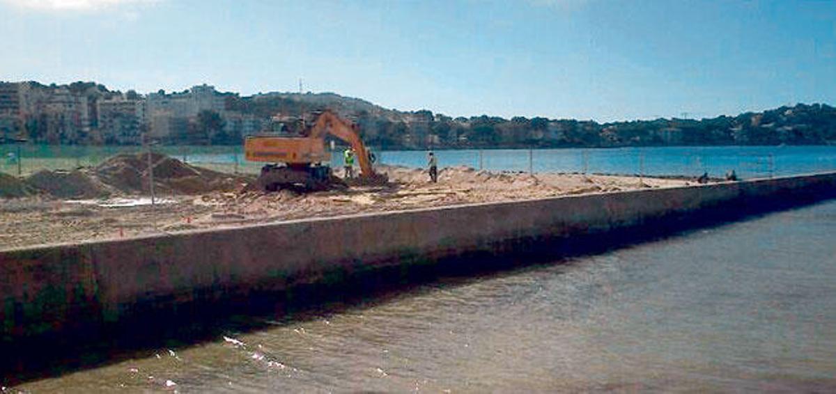 Arbeiten in Santa Ponça für das Stromkabel.