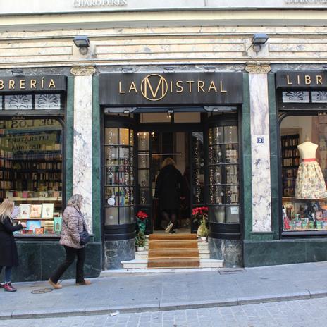 Librerías preciosas de Madrid en las que querrás pasar horas