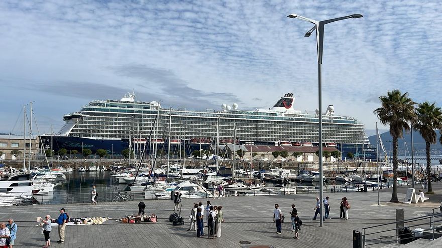 La última escala del «Mein Schiff 4» en Vigo