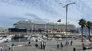 La última escala del «Mein Schiff 4» en Vigo