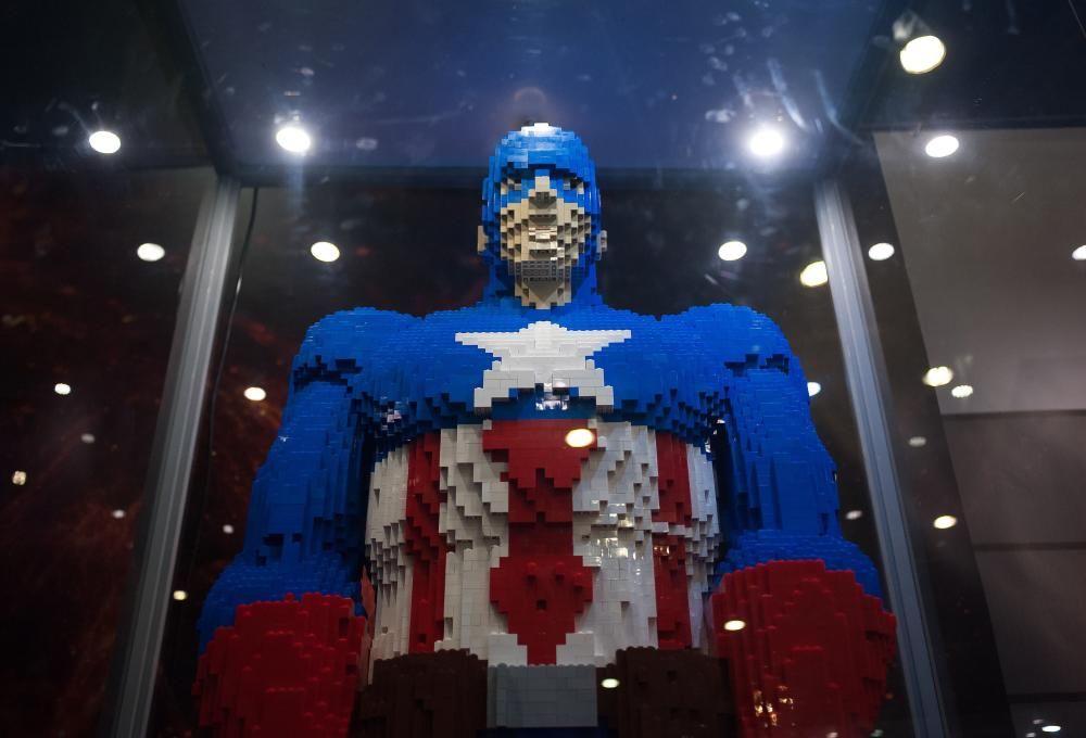 Desde el 16 de junio y hasta que acabe el verano, el 22 de septiembre, la muestra de maquetas de Lego podrá visitarse en el Muelle Uno de Málaga capital.