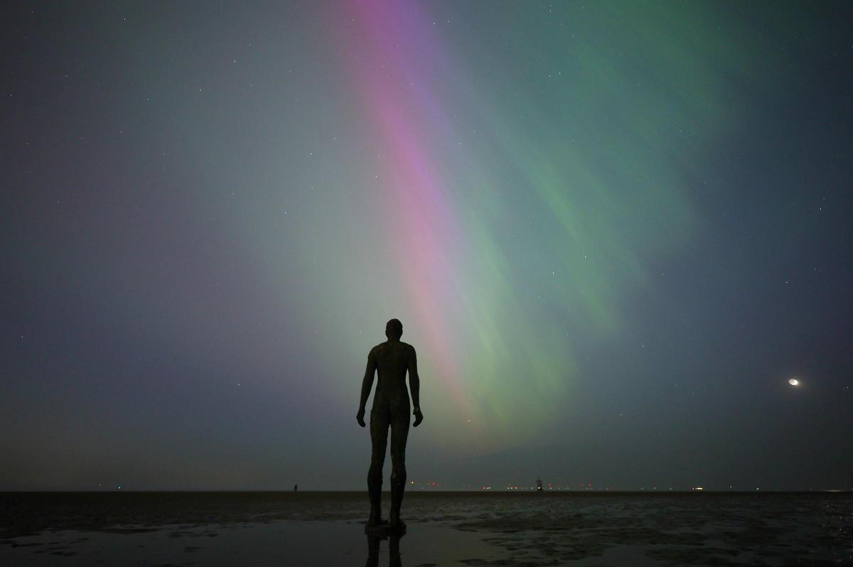 Aurora boreal en Crosby (Reino Unido)