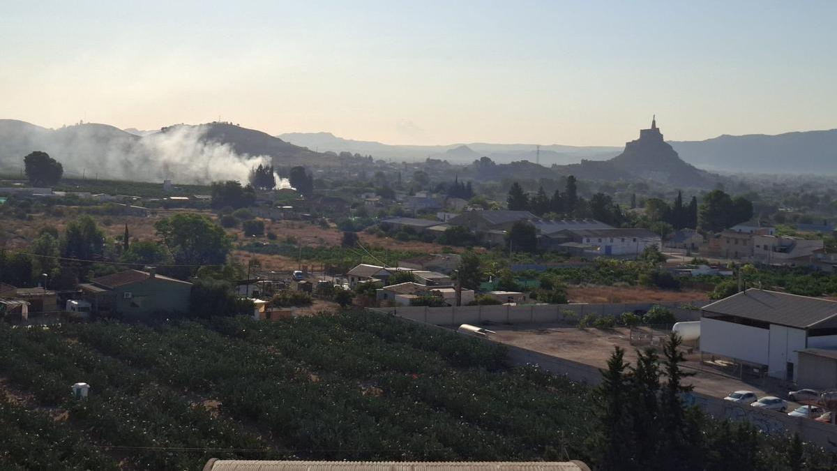 Quema agrícola de hace sólo unos días entre Cabezo de Torres y Monteagudo.