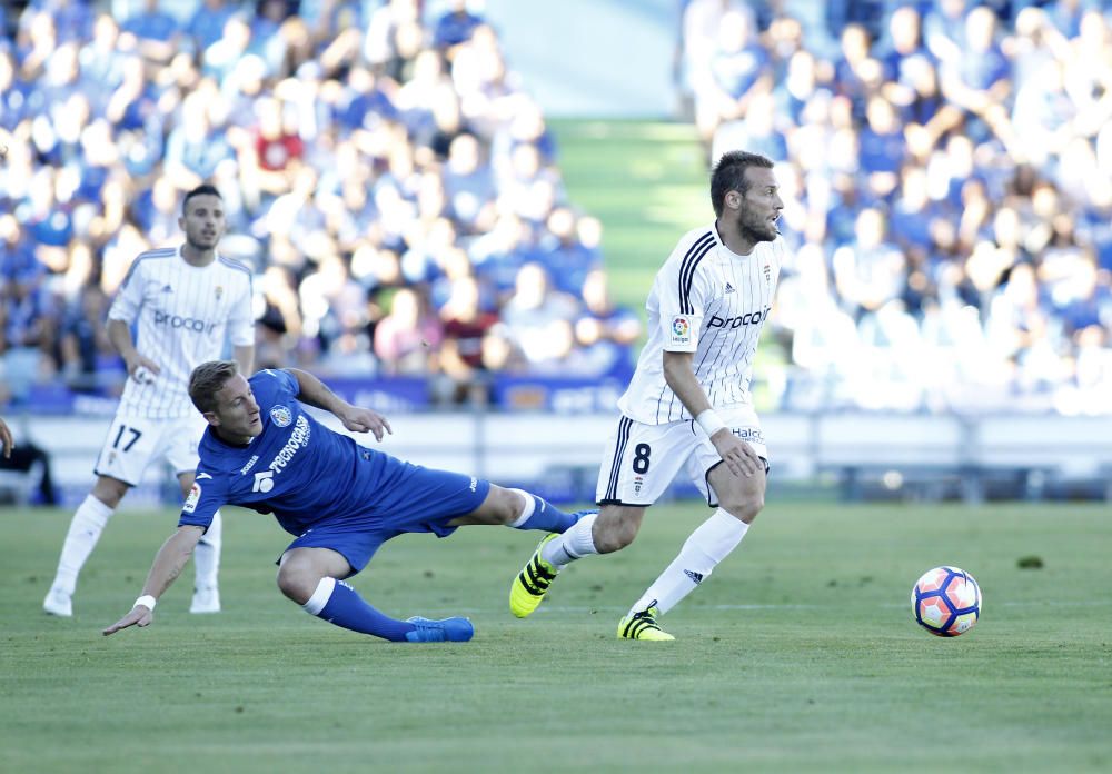 El partido entre el Getafe y el Real Oviedo, en imágenes