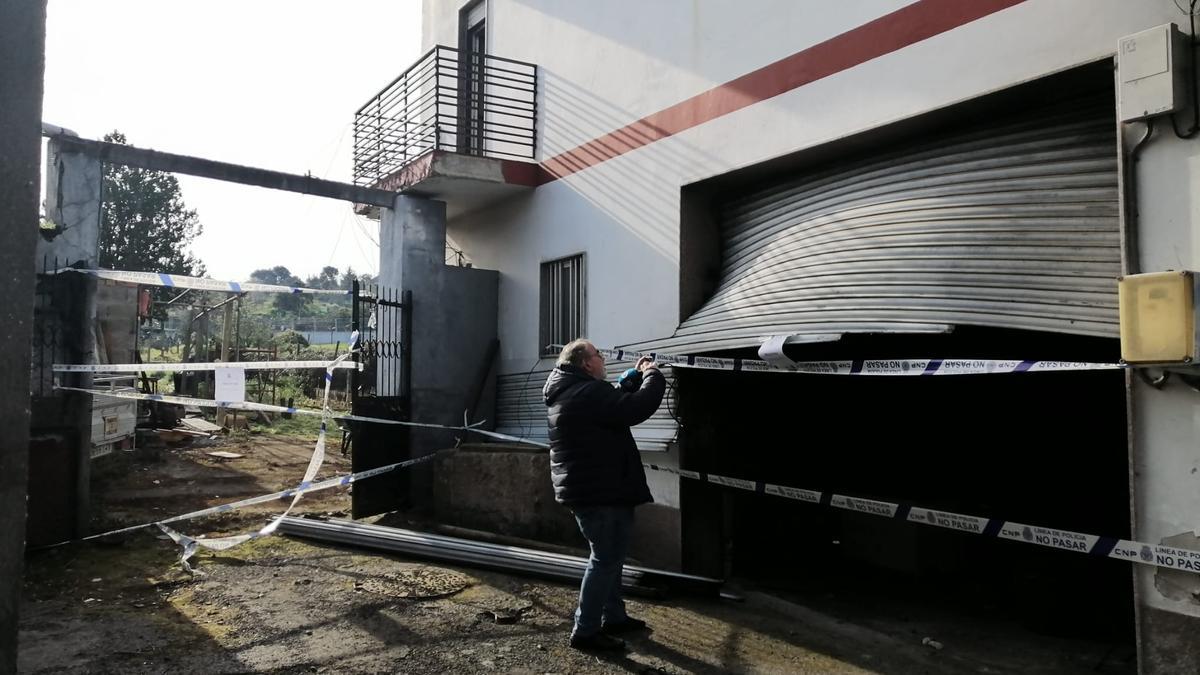 La vivienda de Ourense afectada por la explosión.