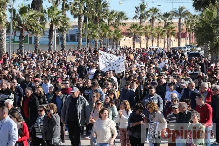 Los Alcázares se echa a la calle para exigir soluciones a las inundaciones