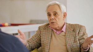 Muere Jimmy Giménez Arnau, el tertuliano más mordaz de Sálvame, Tómbola y Crónicas Marcianas, a los 81 años.