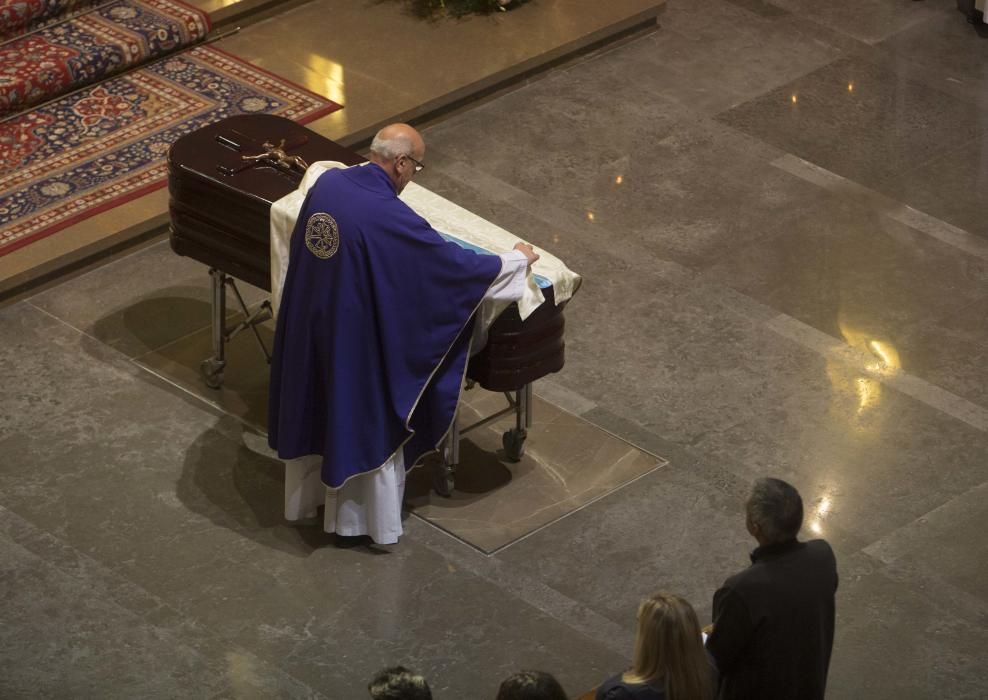 Adiós a Antonio Vivo entre aplausos