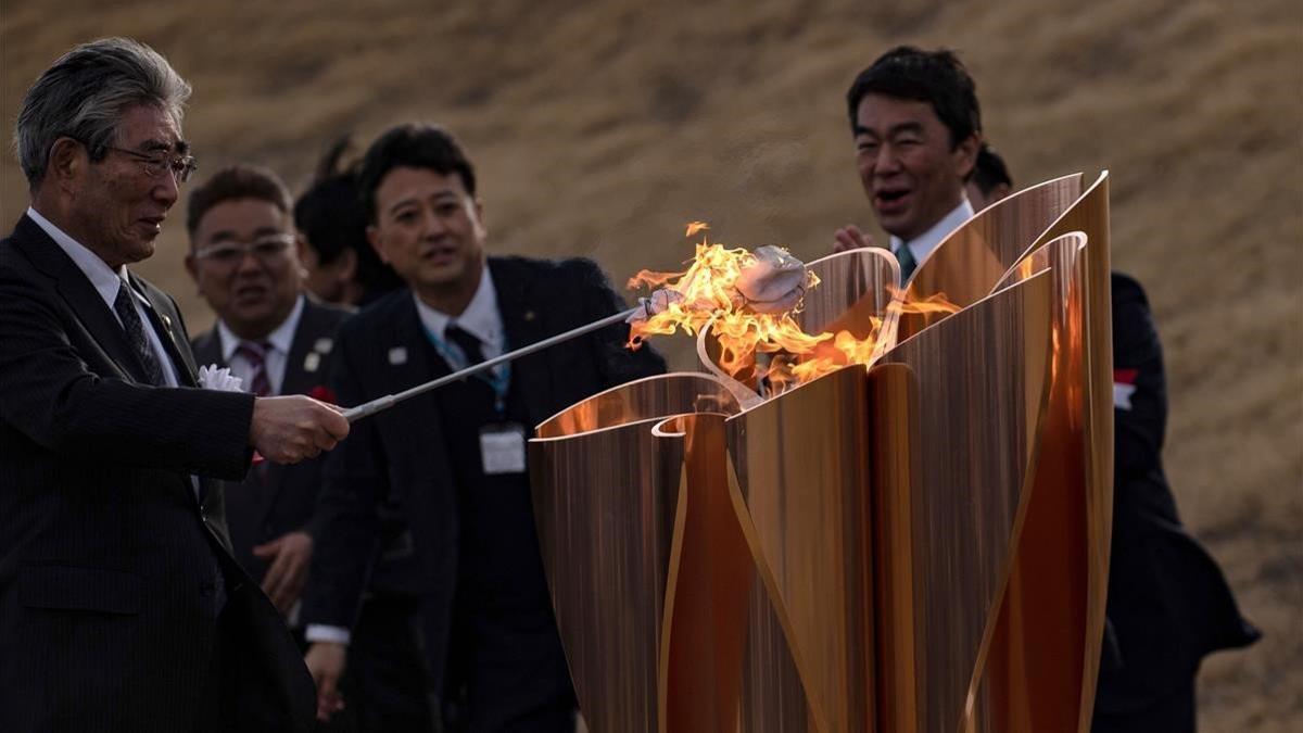 segea52861533 the tokyo 2020 olympic flame is displayed at ishinomaki mina200320094142
