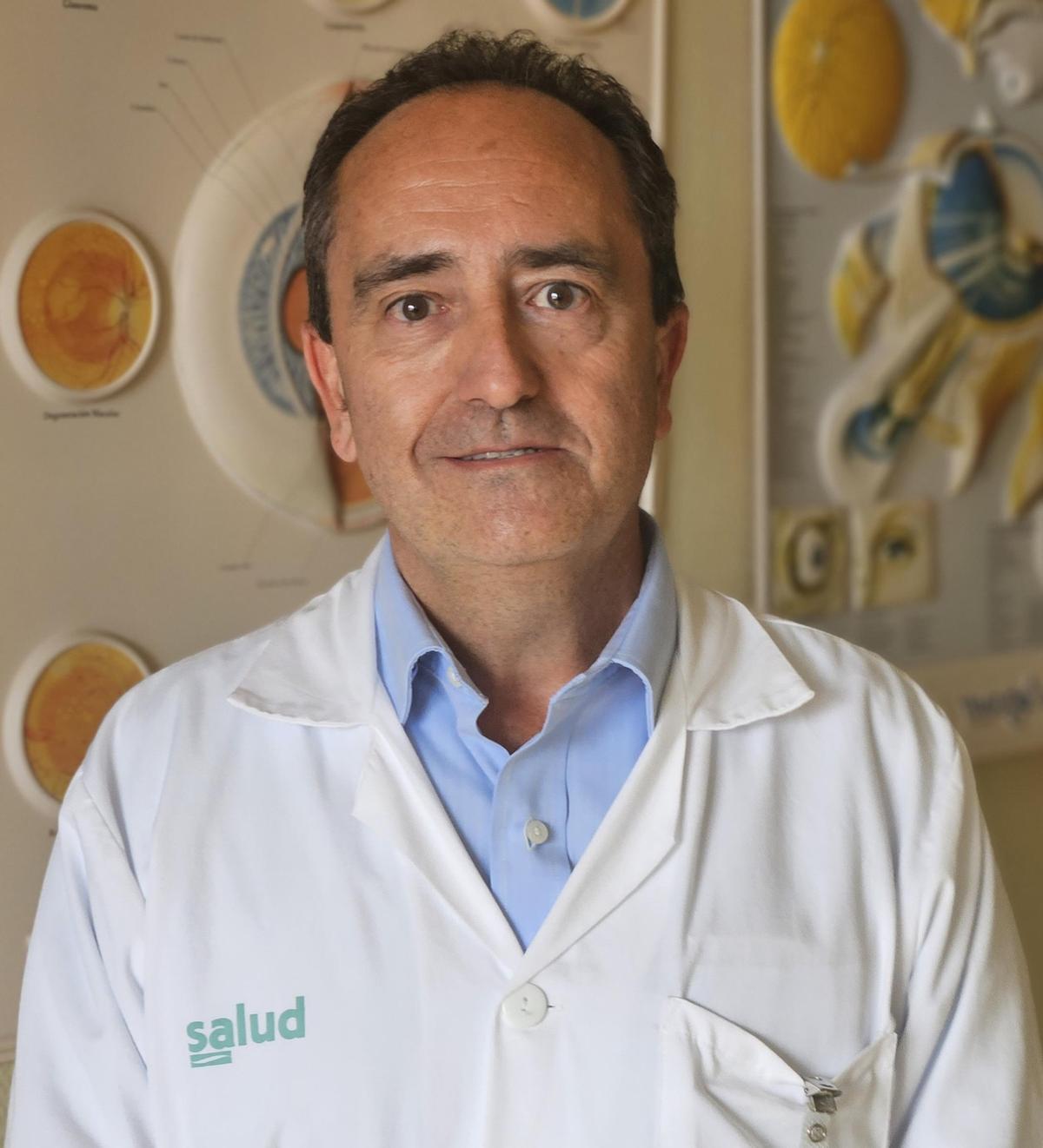 doctor Javier Ascaso, jefe del Servicio de Oftalmología del Hospital Clínico Universitario Lozano Blesa y Profesor Titular en la Facultad de Medicina de la Universidad de Zaragoza.