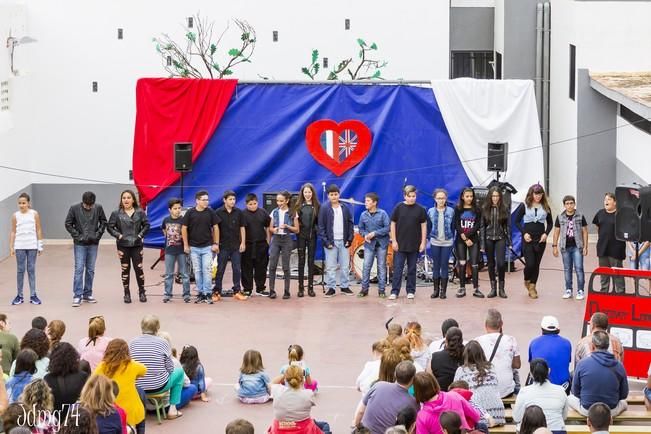 Festival escolar de lenguas extranjeras en La Atalaya de Guía