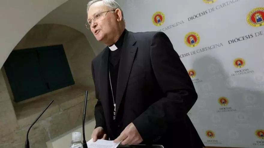 El obispo Lorca Planes presenta su renuncia al papa Francisco para dejar el cargo