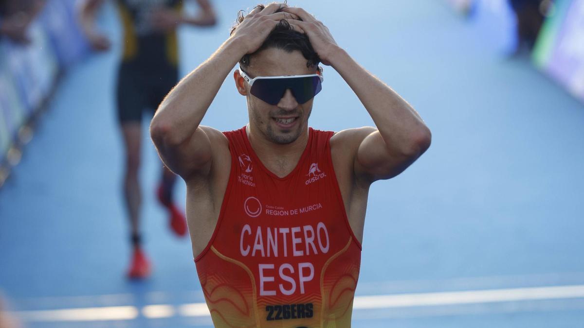 David Cantero ha ganado la copa del Mundo de Triatlón 2023 y 2024.
