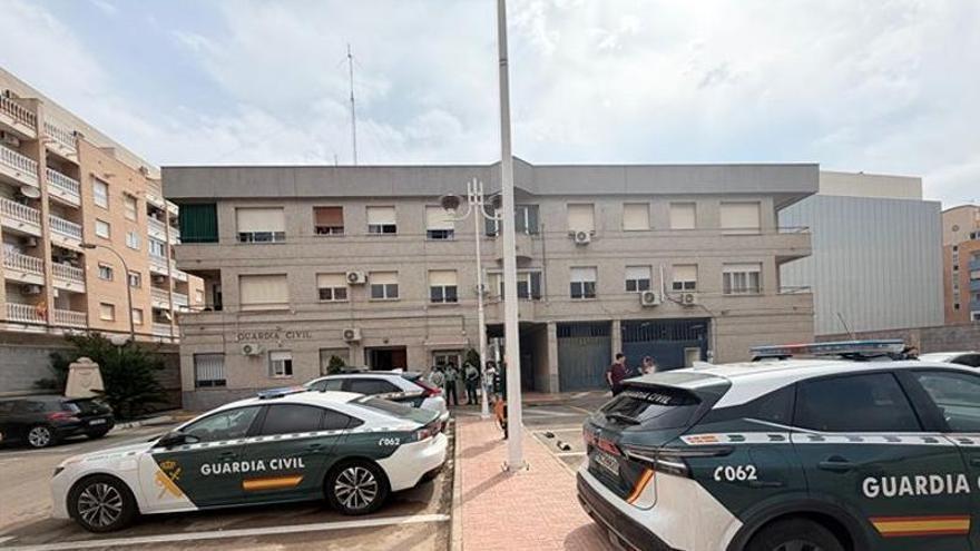 El PSOE de Torrevieja apoya a Dolón con la Guardia Civil pero le exige la misma presión ante la Generalitat para reclamar recursos en sanidad, educación o vivienda