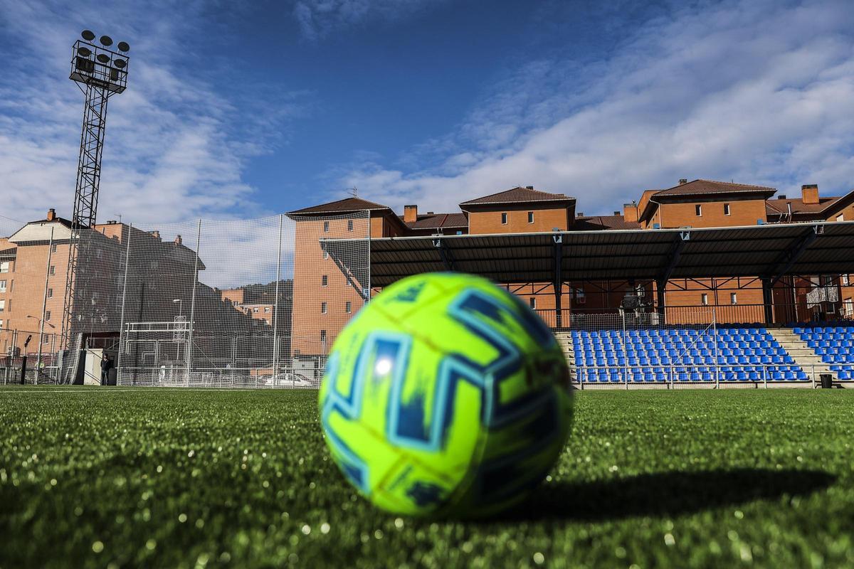 Campo de fútbol Manuel Díaz Vega de La Corredoria.