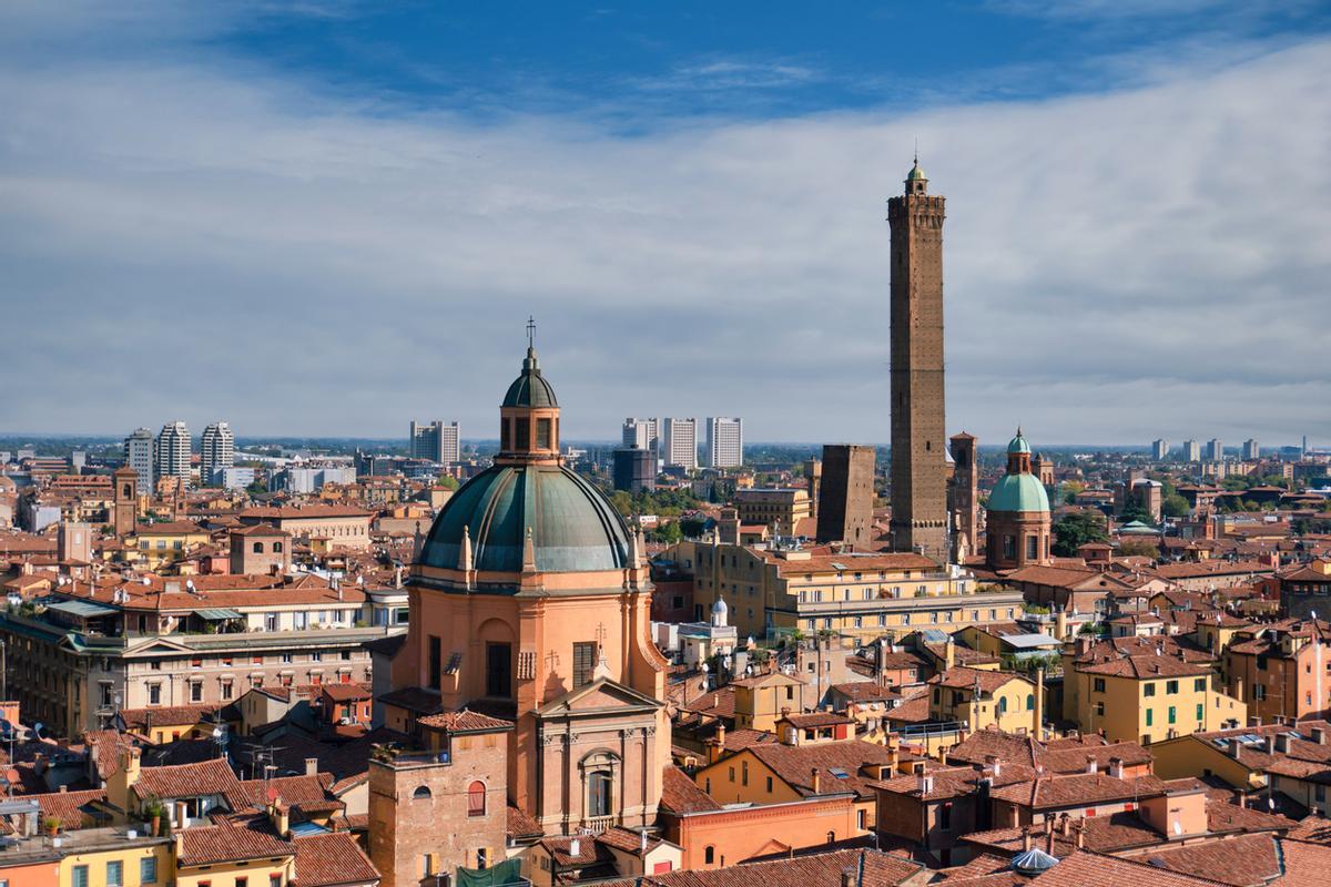 La bonita ciudad de Bologna es la capital de Emilia-Romagna