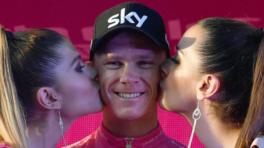 Chris Froome, coronado como vencedor del Giro.