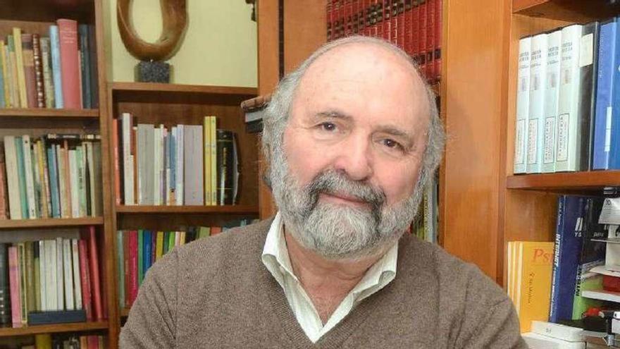 O psiquiatra Víctor Pedreira diserta hoxe na sede do Ateneo de Santiago