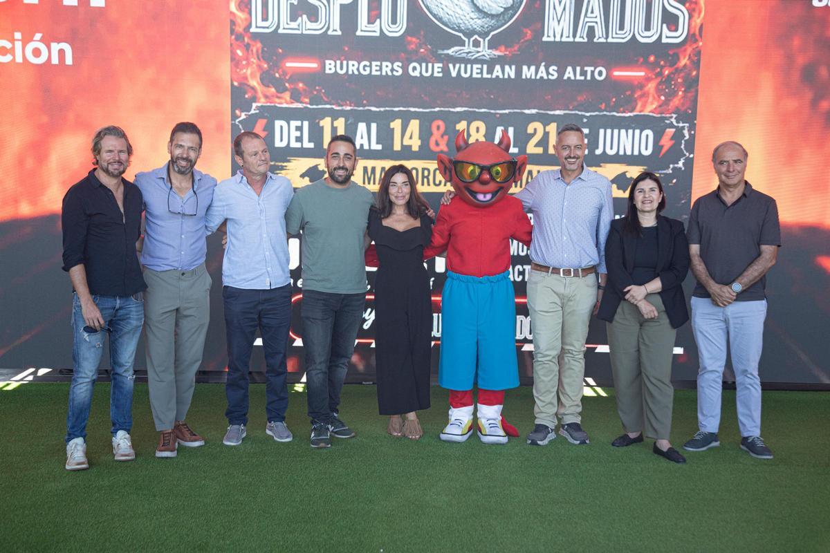 Foto de familia de los impulsores del Mallorca Burger Fest