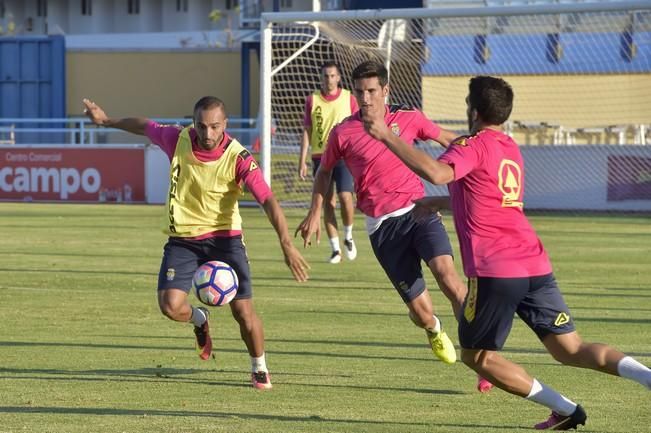 Entrenamiento de la UD Las Palmas en Maspalomas