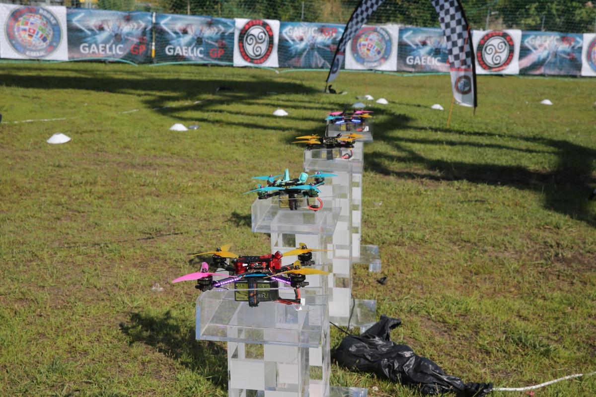 Drones alineados en el festival celebrado el año pasado en Bueu.