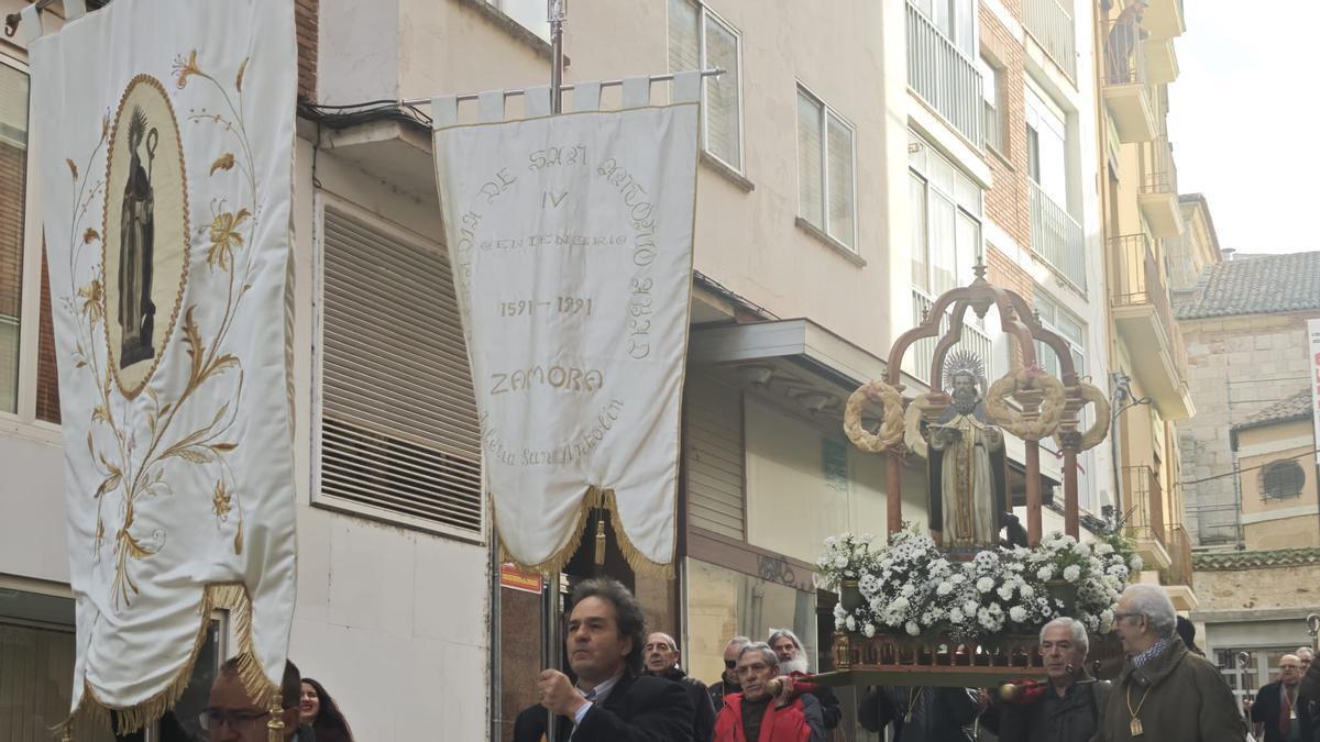 Procesión de San Antonio Abad por las calles de Zamora