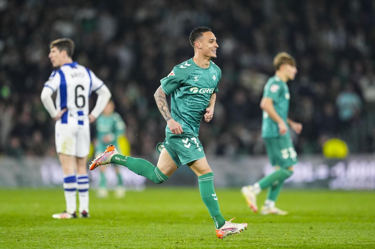 Antony Matheus dos Santos of Real Betis celebrates a goal during the Spanish league, LaLiga EA Sports, football match played between Real Betis and Real Sociedad at Benito Villamarin stadium on February 16, 2025, in Sevilla, Spain. AFP7 16/02/2025 ONLY FOR USE IN SPAIN. Joaquin Corchero / AFP7 / Europa Press;2025;Soccer;Sport;ZSOCCER;ZSPORT;Real Betis v Real Sociedad - LaLiga EA Sports;