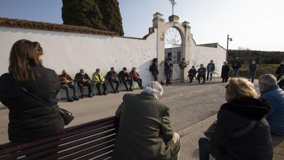 Pontós L’Ajuntament confia iniciar al març les obres al cementiri