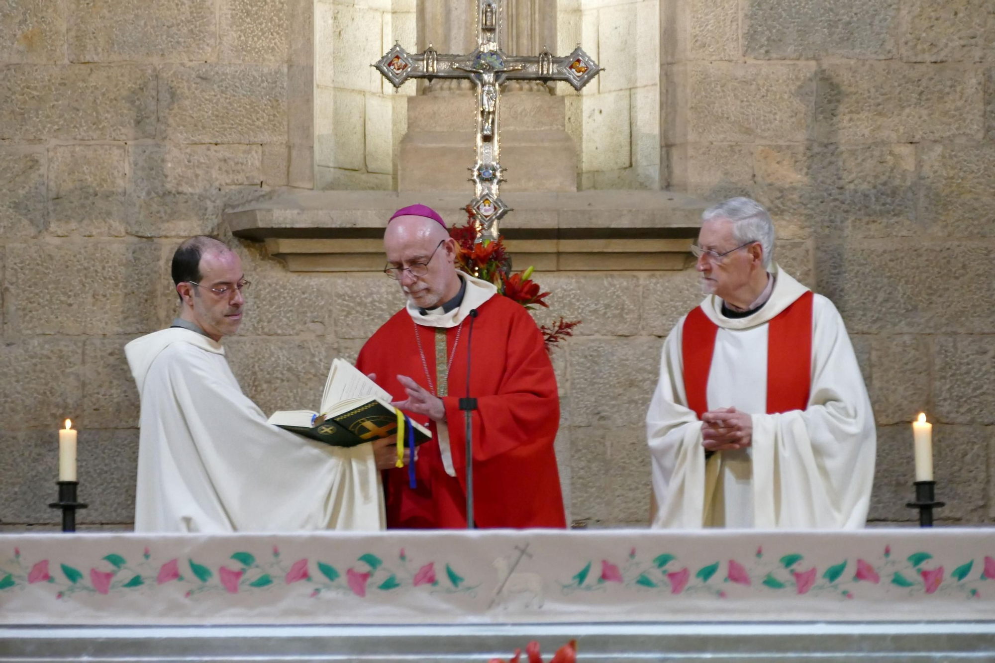 El bisbe de Girona, Octavi Vilà, oficia la cerimònia principal de les Fires i Festes de la Santa Creu de Figueres