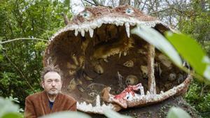 Miquel Barceló, frente a La Grotte Chaumont