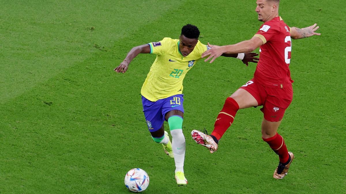 Vinicius Junior, en una acción del Brasil-Serbia.