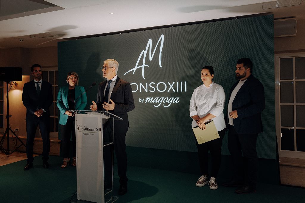 Presentación del nuevo menú del hotel Alfonso XIII de Cartagena diseñado por Magoga