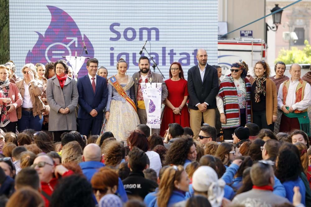 Entrega de estandartes de la Diputación a las Fallas